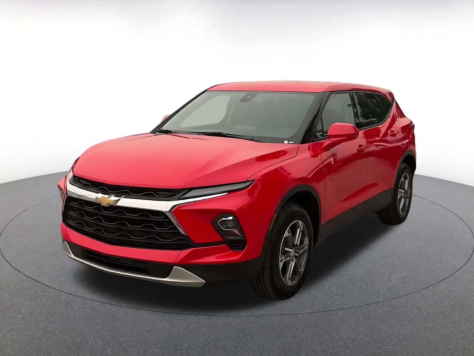 Used 2026 Chevrolet Blazer LT FWD image 6