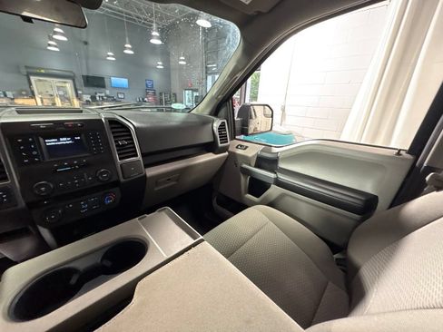 Used 2018 Ford F150 XLT AWD/4WD image 23