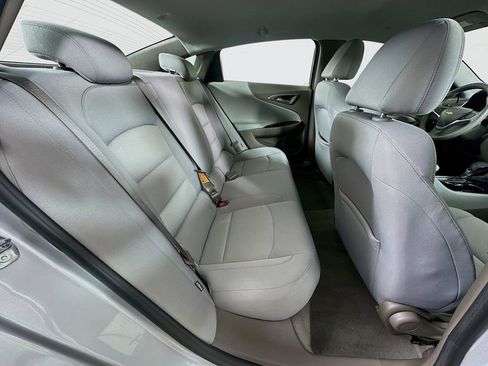 Used 2022 Chevrolet Malibu LS w/ Driver Confidence Package FWD image 9