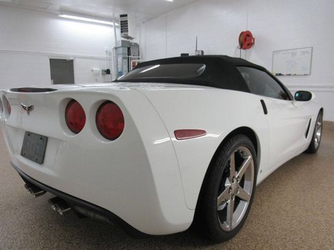 Used 2006 Chevrolet Corvette Convertible w/ Preferred Equipment Group image 4