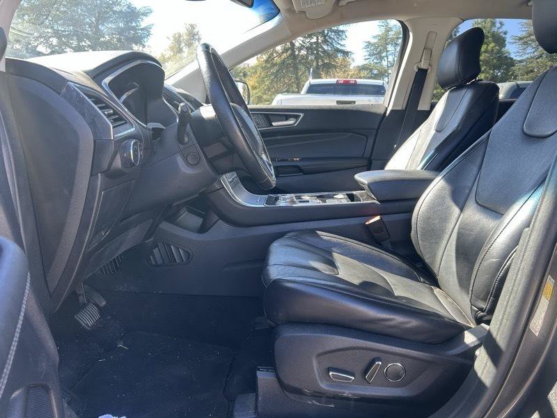 Used 2019 Ford Edge Titanium w/ Cargo Accessory Package FWD image 6