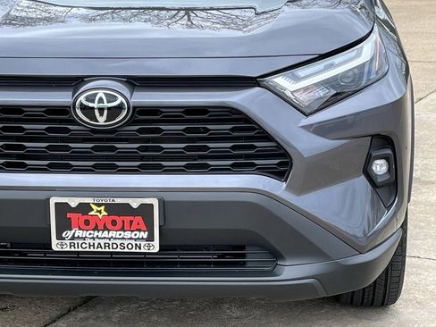 Used 2025 Toyota RAV4 XLE Premium image 8