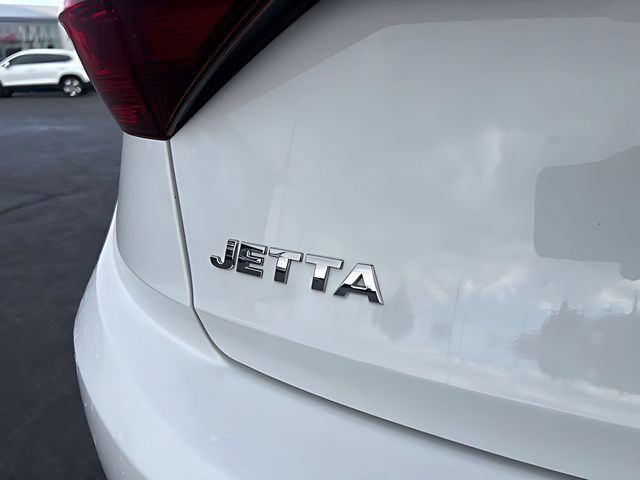 Used 2020 Volkswagen Jetta SE FWD image 14
