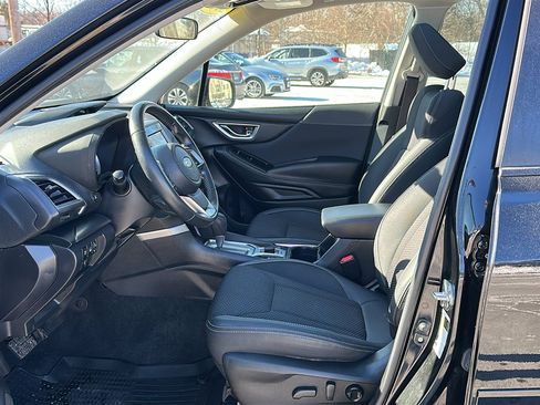 Used 2023 Subaru Forester Premium image 9