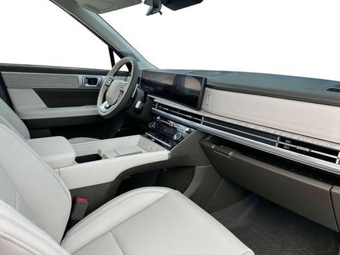 New 2025 Hyundai Santa Fe Calligraphy FWD image 15