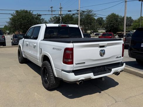 Used 2022 RAM 1500 Laramie w/ Sport Appearance Package AWD/4WD image 9