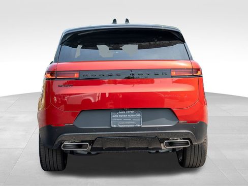 New 2025 Land Rover Range Rover Sport SE image 5