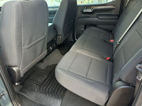 Used 2025 Chevrolet Silverado 1500 LT AWD/4WD image 17