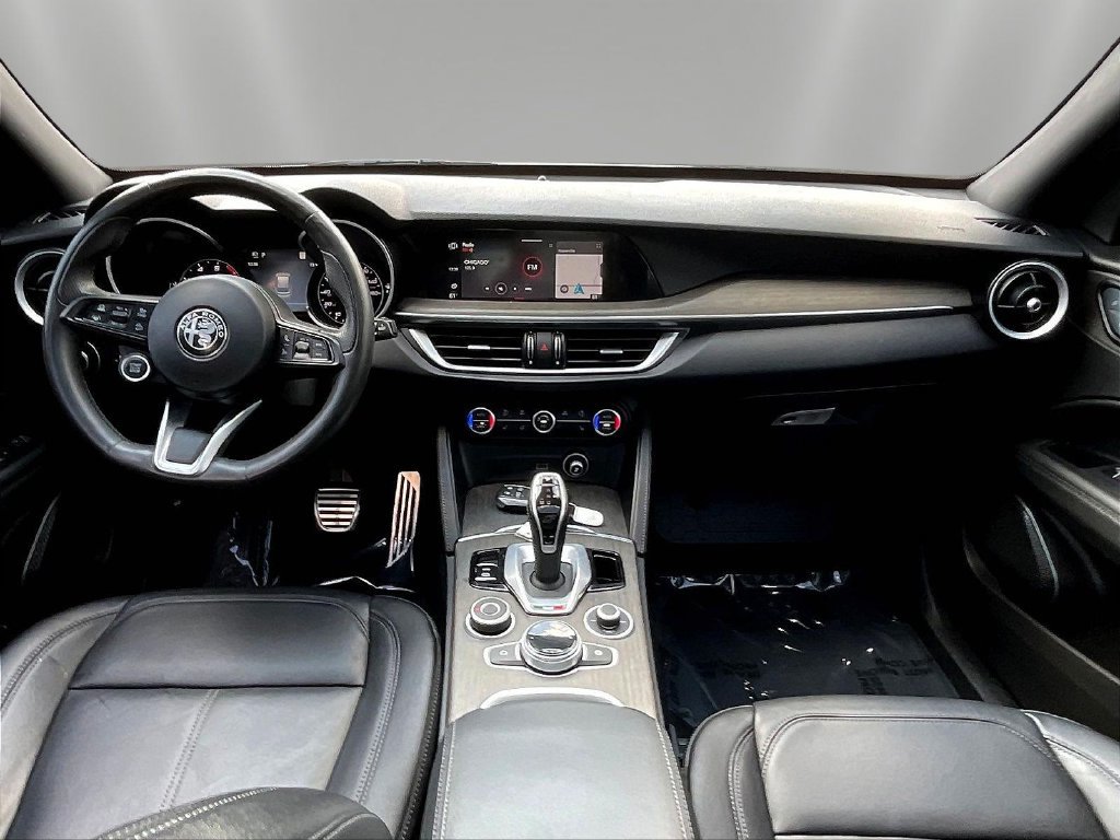 Used 2023 Alfa Romeo Stelvio Ti w/ Active Assist Plus Package AWD/4WD image 7