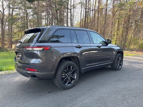 Used 2024 Jeep Grand Cherokee Limited 4xe image 5