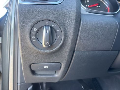 Used 2013 Audi Q7 3.0T S line Prestige w/ Towing Pkg image 23