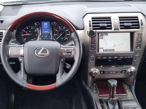 Used 2015 Lexus GX 460 w/ Premium Package image 33