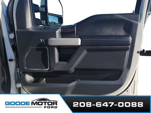 Certified 2022 Ford F350 Lariat w/ Lariat Ultimate Package image 27