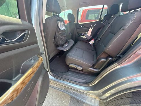 Used 2020 GMC Acadia SLE FWD image 9