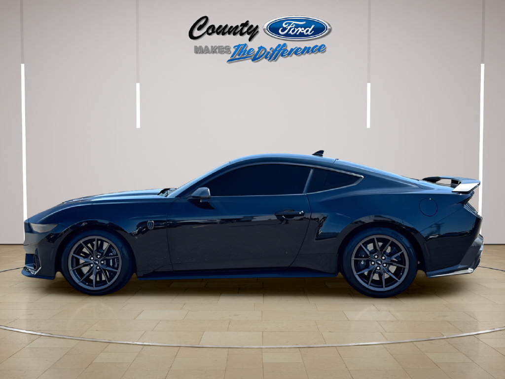 Used 2026 Ford Mustang Dark Horse RWD image 3
