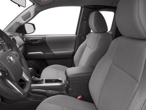 Used 2017 Toyota Tacoma TRD Off-Road w/ Tow Package image 8