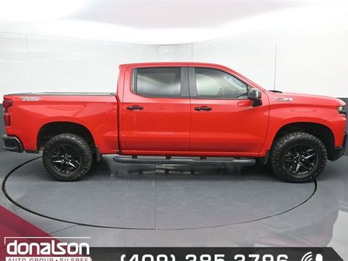Used 2019 Chevrolet Silverado 1500 LT Trail Boss image 2