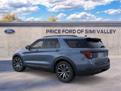 Used 2026 Ford Explorer ST-Line RWD image 4