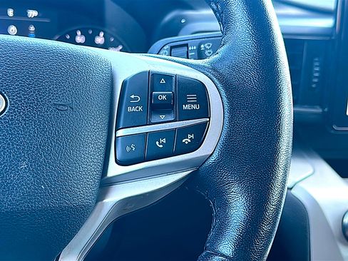 Used 2021 Ford Explorer XLT w/ Equipment Group 202A image 29