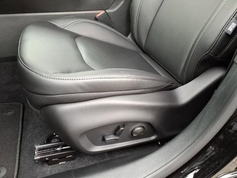 New 2026 Jeep Compass Limited image 16