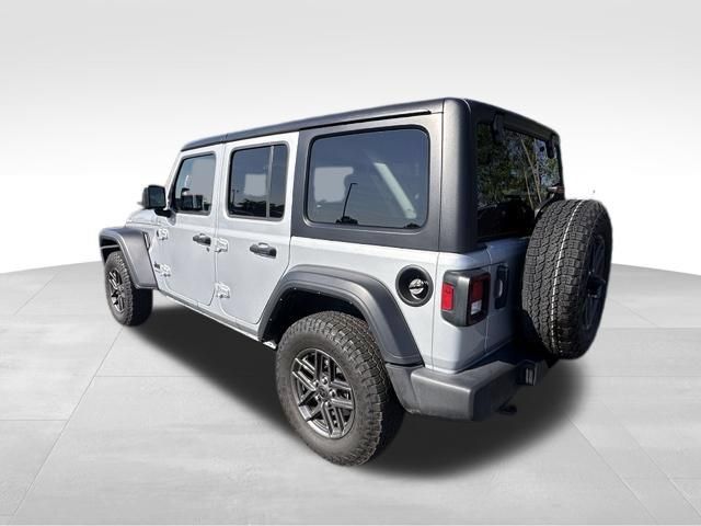 Used 2024 Jeep Wrangler Unlimited Sport AWD/4WD image 5