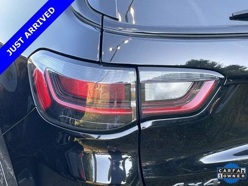 Certified 2025 Jeep Compass Limited w/ High Altitude Package AWD/4WD image 9