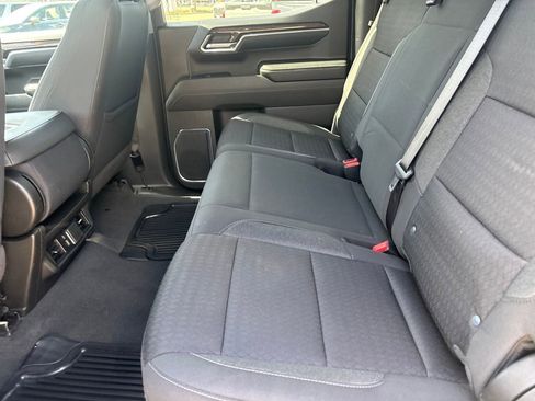 Used 2024 GMC Sierra 1500 SLE image 22