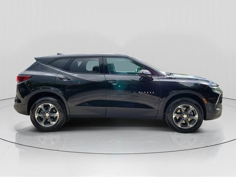 Used 2025 Chevrolet Blazer LT FWD image 8