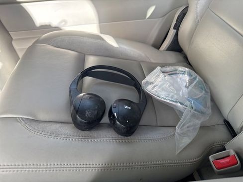 Used 2008 Chrysler Aspen Limited image 23