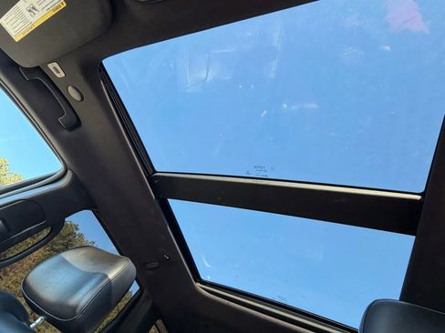 Used 2020 Jeep Grand Cherokee Limited w/ Luxury Group II image 17