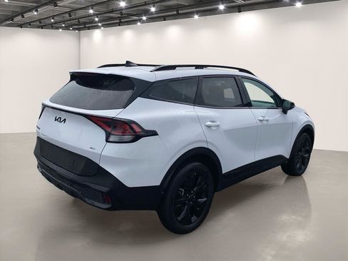 Certified 2025 Kia Sportage X-Line w/ Premium Package AWD/4WD image 8