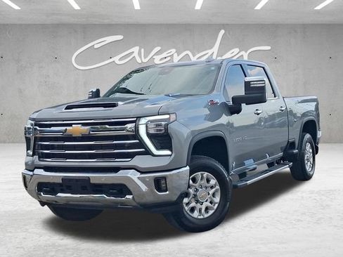 Used 2025 Chevrolet Silverado 3500 LTZ w/ LTZ Plus Package AWD/4WD image 1