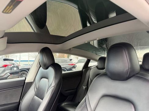 Used 2019 Tesla Model 3 Mid Range image 22