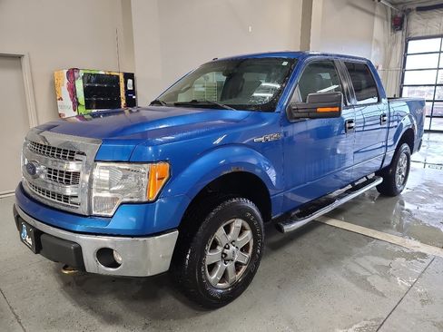 Used 2013 Ford F150 XLT w/ XLT Chrome Pkg image 2