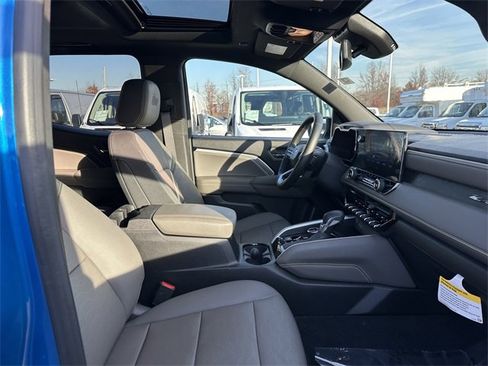 Used 2024 Chevrolet Colorado ZR2 w/ ZR2 Bison Edition image 32