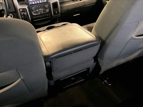 Used 2019 RAM 1500 Big Horn image 35