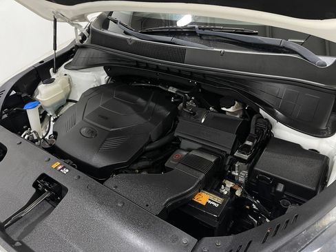 Used 2019 Kia Sorento SX FWD image 28