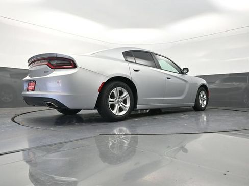 Used 2020 Dodge Charger SXT w/ Leather Interior Group RWD image 37