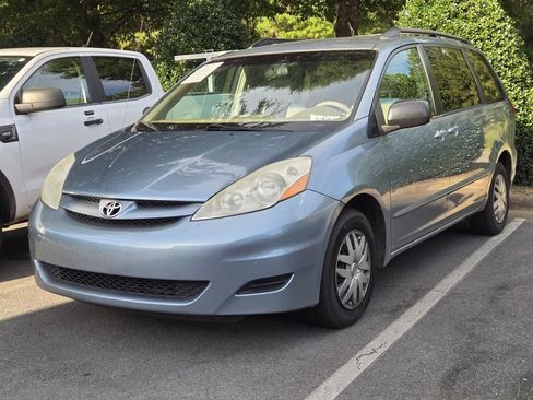 Used 2007 Toyota Sienna CE FWD image 3