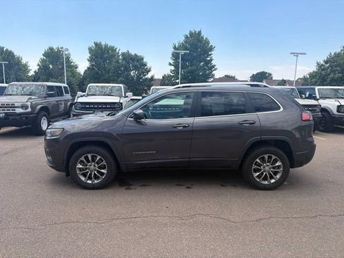 Used 2019 Jeep Cherokee Latitude Plus w/ Comfort/Convenience Group AWD/4WD image 5