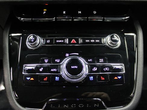 Used 2022 Lincoln Corsair AWD w/ Equipment Group 101A image 33