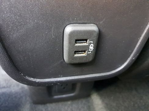 Used 2024 GMC Terrain SLT image 10