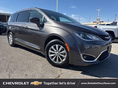 Used 2019 Chrysler Pacifica Touring-L
