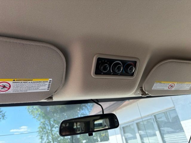 Used 2025 Chevrolet Express 3500 LS RWD image 16