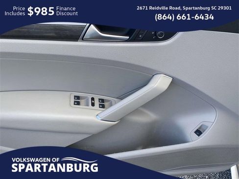 Used 2017 Volkswagen Passat 1.8T SE image 15