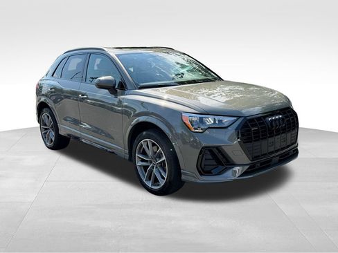 Used 2022 Audi Q3 2.0T Premium AWD/4WD image 4