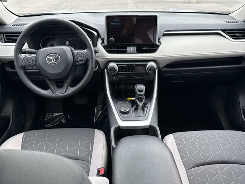 Used 2025 Toyota RAV4 XLE w/ Convenience Package image 14