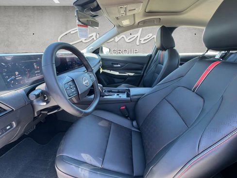 New 2026 Nissan Sentra SR FWD image 19