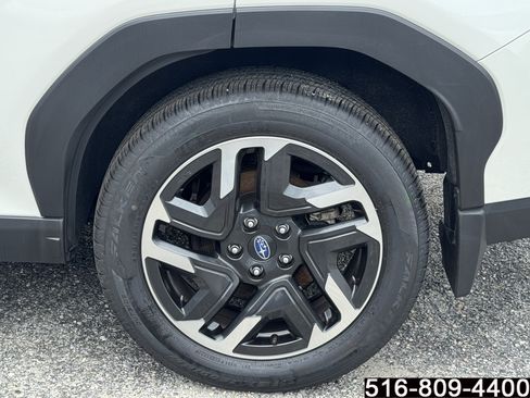Used 2025 Subaru Forester Limited AWD/4WD image 11