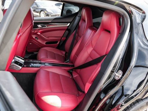Used 2016 Porsche Panamera S image 47